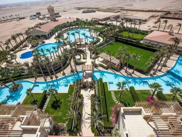 Modern studio for sale in Veranda Sahl Hasheesh with sea-view balcony and luxury Red Sea design.