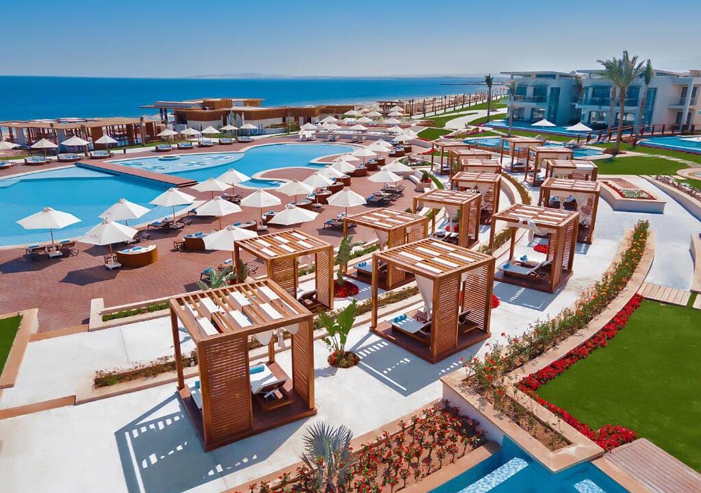 “Luxury properties for sale in Magawish District, Hurghada”