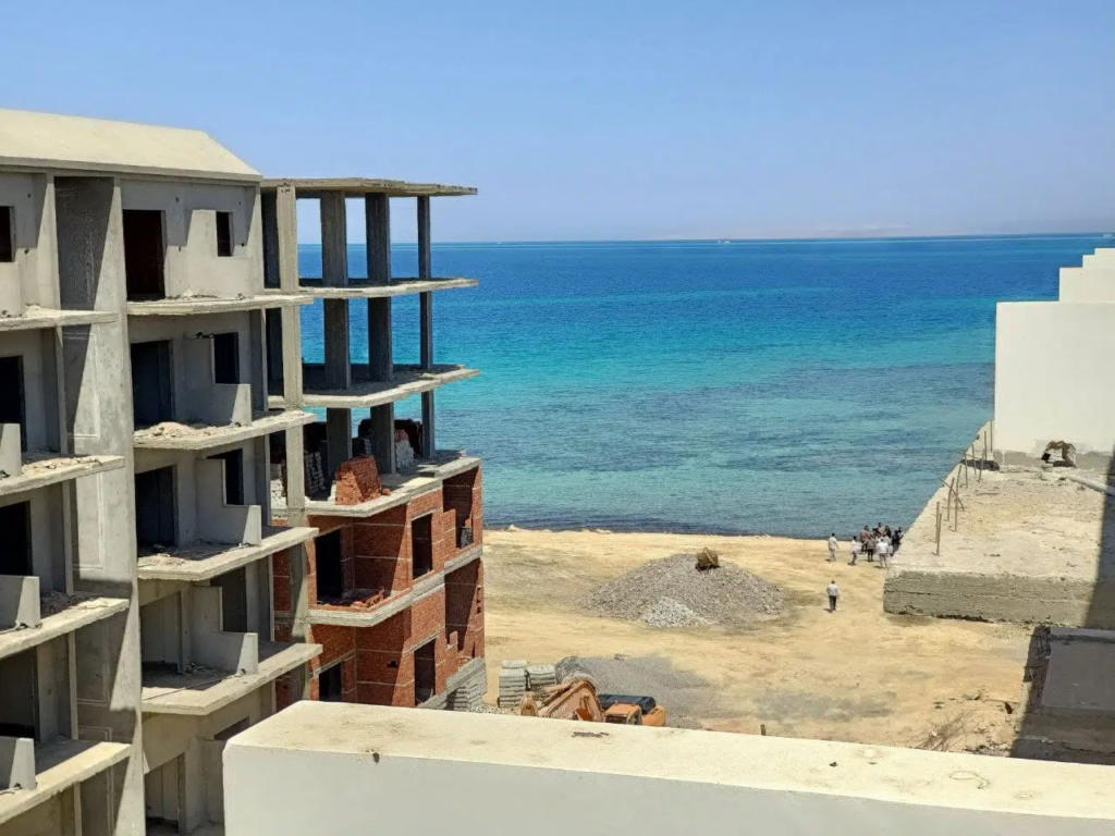عقارات مصيفية للبيع على البحر الأحمر في مصر – شقق وفلل فاخرة بمساحات متنوعة