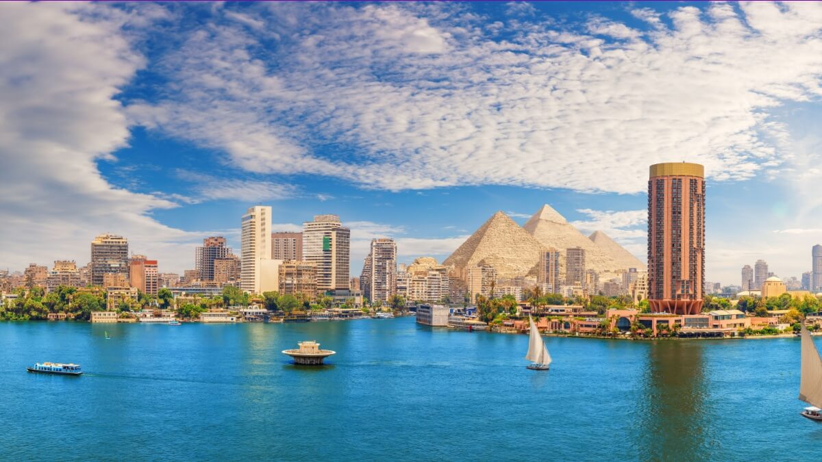 Best time to buy property in Egypt showing modern coastal real estate developments and investment opportunities in Egyptian cities