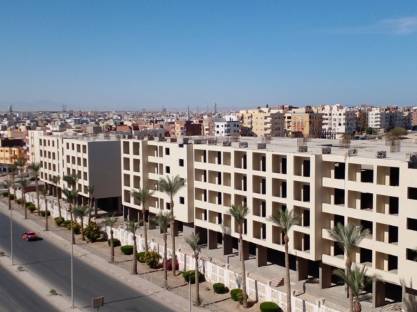 2-Bedroom Apartment with Zahabia View