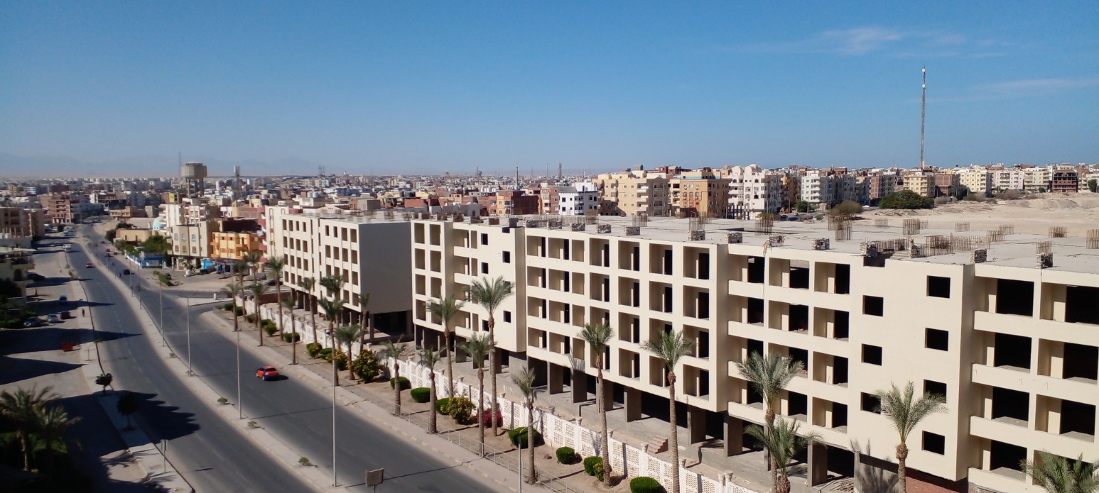 2-Bedroom Apartment with Zahabia View